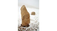 Gunung Nemrut, Turki. Reruntuhan ini adalah sisa dari Kerajaan Kommagene, yang dipimpin oleh Raja Antiochus I Theos. Mehmet Masum Suer mengabadikan foto dramatis beberapa patung di sana.