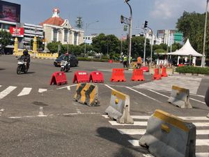 Massa Reuni 212 Bubar, Patung Kuda-Monas Masih Ditutup sampai Jam 9 Malam