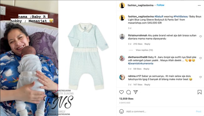 Tengah dipeluk oleh Nagita Slavina, baby Rayyanza dan Nagita terlihat kompak mengenakan outtfit bernuansa biru. Tak main-main, rupanya harga outfit yang dikenakan oleh baby Rayyanza itu mencapai setengah juta. Baby Boys Light Blue Long Sleeve Bodysuit & Pants dibanderol dengan harga sekitar Rp 545 ribu. Foto: Instagram/@fashion_nagitaslavina