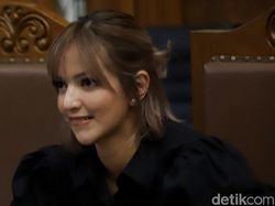 Nia Ramadhani Jadi Kagok Selfie usai Rehabilitasi, Masa Sih?