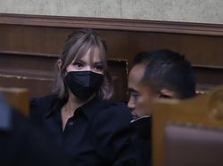 Ini Penyebab Nia Ramadhani-Ardi Bakrie Diare hingga Telat ke Sidang