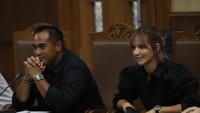 Nia Ramadhani tampak lebih segar dengan penampilan baru tersebut. Foto: Palevi/detikcom