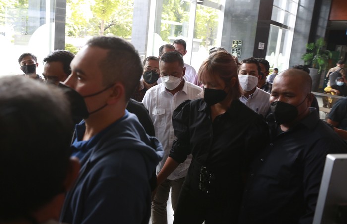 Nia Ramadhani dan Ardi Bakrie Nia Ramadhani dan Ardi Bakrie