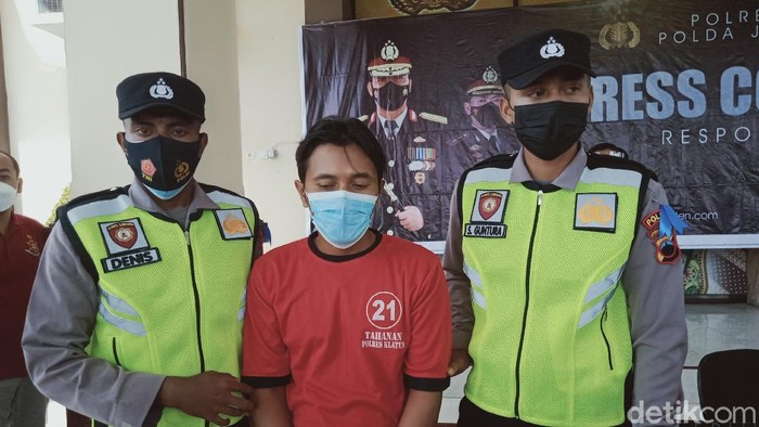 Pelaku begal payudara di Polres Klaten, Kamis (2/12/2021).