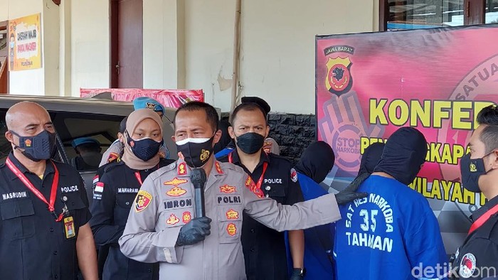 Pelaku penjual obat terlarang di Cimahi.