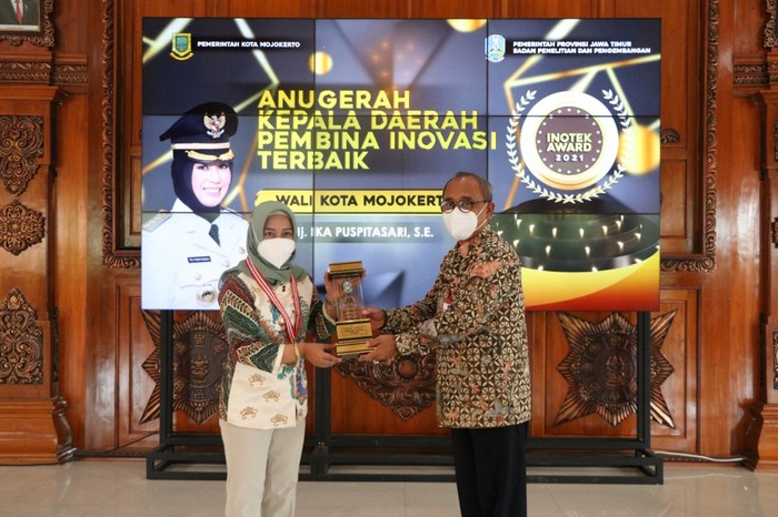 Pemkot Mojokerto Raih Penghargaan