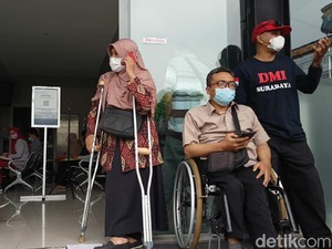 Namanya Dicatut untuk Bansos, Puluhan Disabilitas di Surabaya Lapor ke Polisi