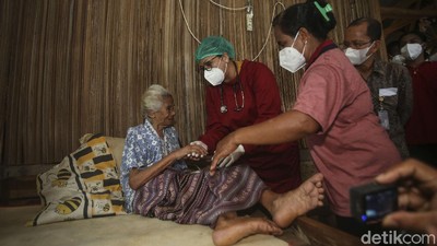 Periksa Kesehatan Gratis Untuk Lansia di Kupang