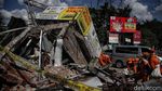 Pos Lantas PGC Jaktim Mulai Dievakuasi Usai Diseruduk Bus TransJ