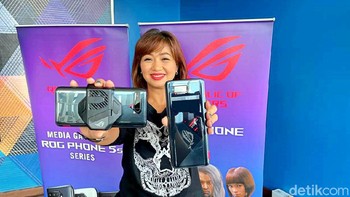 6. Asus ROG Phone 5s dengan skor 831.627. Foto: Adi Fida Rahman/detikINET