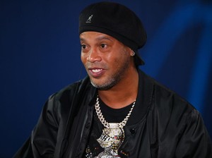 Cerita Ronaldinho di Penjara: Takut Digebukin, eh Disuruh Main Bola