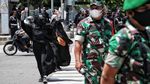 Semangat Emak-emak Ikut Aksi Reuni 212