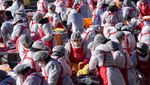 Ratusan Emak-emak Korsel Bikin Kimchi Bareng di Seoul
