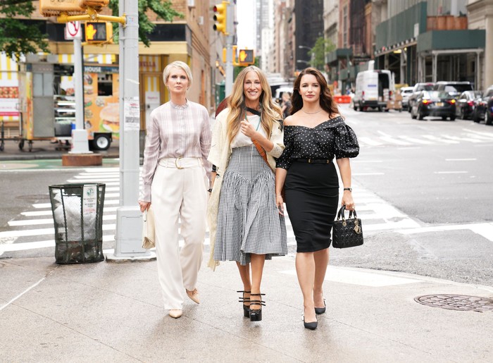 And Just Like That... merupakan babak baru dari Sex and the City dari produser Michael Patrick King yang juga merupakan produser buat serial aslinya. Kisahnya kini berfokus pada tiga karakter utama yaitu Carrie (Sarah Jessica Parker), Miranda (Cynthia Nixon), dan Charlotte (Kristin Davis). Tiga sahabat ini menghabiskan masa-masa usia 30-an bersama hingga kini mereka sudah menginjak usia 50.