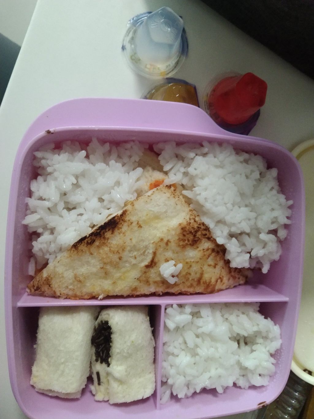 Begini Jadinya Kalau Ayah yang Siapkan Bekal Makanan untuk Anak