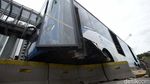 Penampakan Bus TransJakarta yang Tabrak Separator Busway di Sudirman