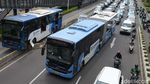 Penampakan Bus TransJakarta yang Tabrak Separator Busway di Sudirman