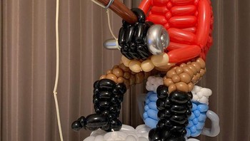 Memancing ikan. Foto: Instagram/balloonnaart