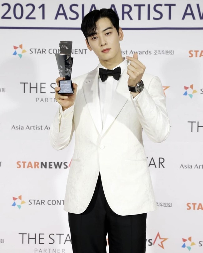 Cha Eun Woo yang banjir tawaran akting setelah debut bersama ASTRO membawa pulang dua penghargaan, AAA Best Emotive dan AAA Best Musician. Di awal tahun 2021, Cha Eun Woo memesona penonton drama Korea True Beauty sebagai Lee Su Ho. Foto: dok Instagram @chaeunwoodaily