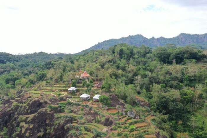 glamor camping (glamping) di kawasan Kedung Kandang