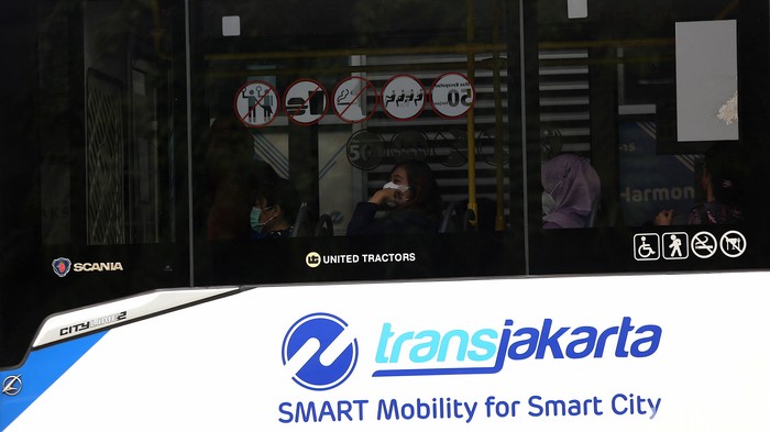 Jakarta berlakukan PPKM level 2 sebagai upaya cegah varian Omicron. Ada sejumlah hal yang harus diperhatikan saat beraktivitas di tengah pemberlakuan PPKM ini.