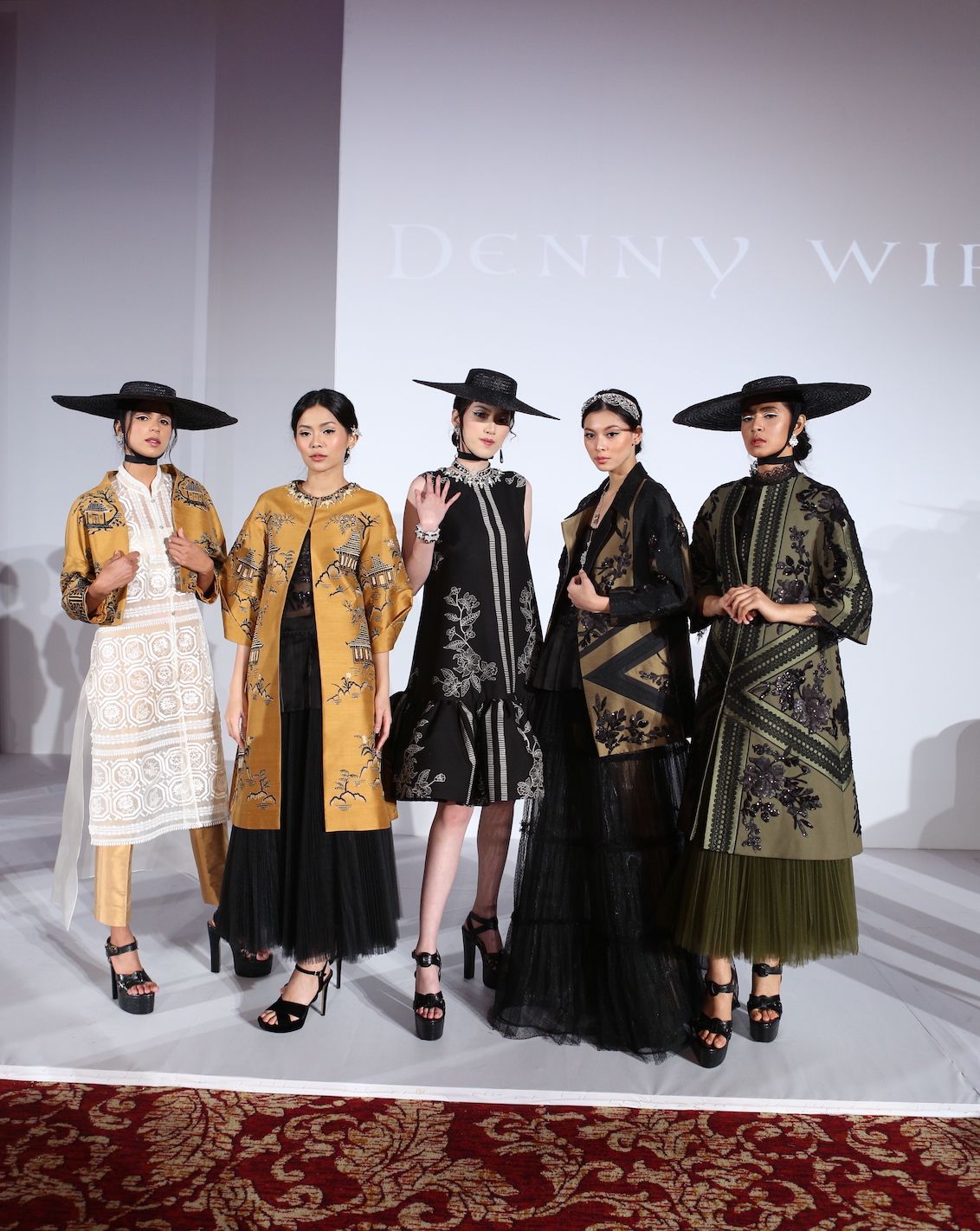 Koleksi Niti Senja Denny Wirawan