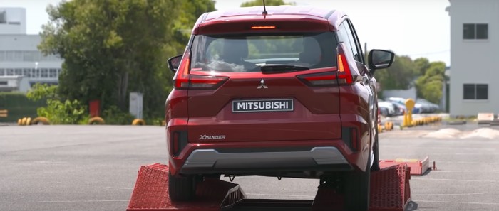 Mitsubishi Xpander Disiksa Seperti Mobil 4x4 Mitsubishi Xpander Disiksa Seperti Mobil 4x4