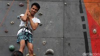 Para difabel ini tampak antusias mengikuti pelatihan.