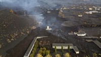 Pemakaman La Manchas tertutup lahar gunung berapi Cumbre Vieja.
