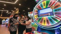 Timezone Indonesia setelah 18 bulan tutup, kembali beroperasi dan melakukan peluncuran Timezone Rewards sebagai komitmennya memberikan keceriaan untuk setiap pengunjungnya.