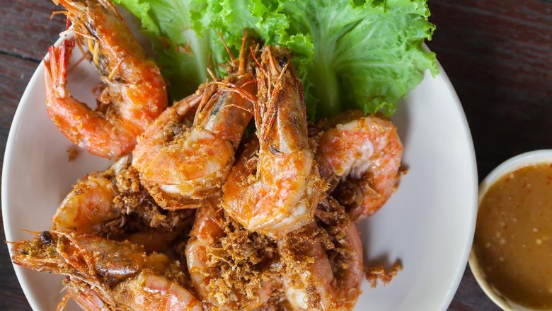 Resep Udang Goreng Ketumbar Bawang yang Garing Gurih Mantul Resep Udang Goreng Ketumbar Bawang yang Garing Gurih Mantul