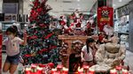 Semarak Natal Mulai Terlihat di Pusat Perbelanjaan