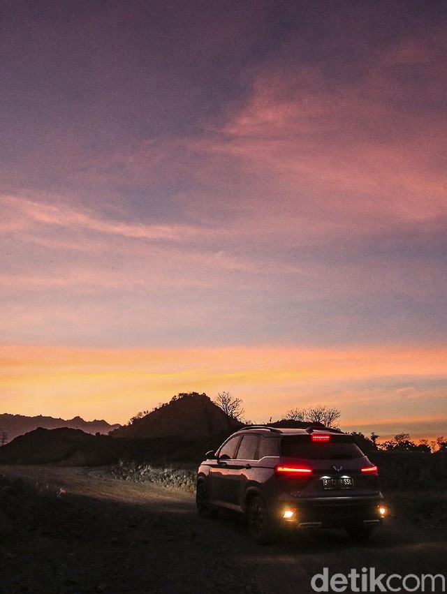 Road Trip 3000 Km Wuling Almaz