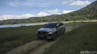 Dari Yogyakarta menuju Banyuwangi, lalu menyeberang ke Bali. Di Bali, kami mengeksplorasi lokasi wisata dan sajian kuliner di wilayah utara Bali. Beberapa lokasi wisata di utara Pulau Bali di antaranya Air Terjun Gitgit di Buleleng, Desa Wisata Les, Savana Tianyar, hingga Pantai Lovina.