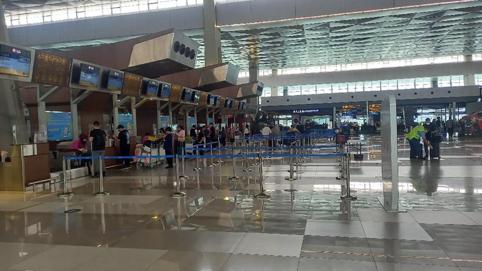 Suasana Bandara Soekarno Hatta pada Jumat, 3 Desember 2021.