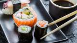 Apakah Sushi Termasuk Makanan Menyehatkan? Ini Kata Ahli Gizi