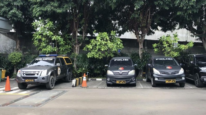 Tim Puslabfor Polri Datangi Cyber 1