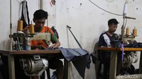 Tarif listrik bagi golongan pelanggan non-subsidi ini bisa berfluktuasi alias naik atau turun setiap tiga bulan disesuaikan dengan setidaknya tiga faktor, yakni nilai tukar mata uang, harga minyak mentah dunia, dan inflasi.