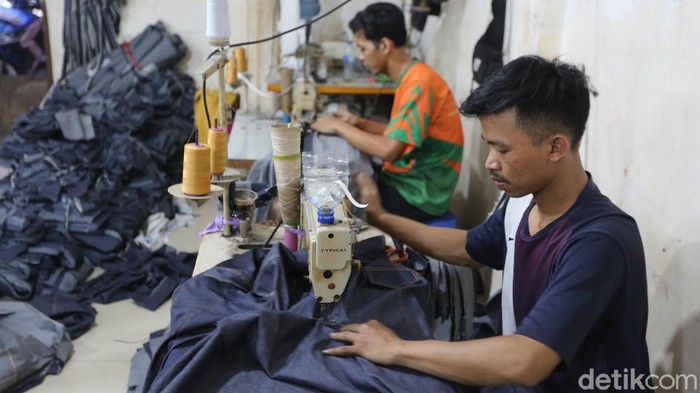 Dag Dig Dug Industri Tekstil soal Kenaikan Listrik Tahun Depan Kenaikan tarif dasar listrik (TDL) pada tahun depan berpotensi menghambat momentum pertumbuhan dan pemulihan industri, khususnya tekstil.