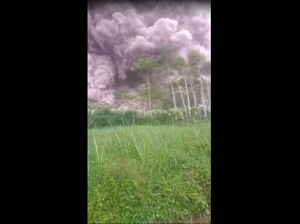 Perekam Video Erupsi Semeru: Ya Allah, Sampai Kayak Gini