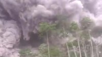 Pada pukul 15.10 WIB, PPGA Pos Gunung Sawur kemudian melaporkan visual abu vulkanik dari guguran awan panas sangat jelas teramati mengarah ke Besuk Kobokan dan berbau belerang. Selain itu, berdasarkan laporan visual, beberapa titik lokasi juga gelap akibat kabut abu vulkanik.