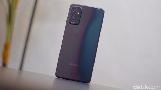 Galaxy M52