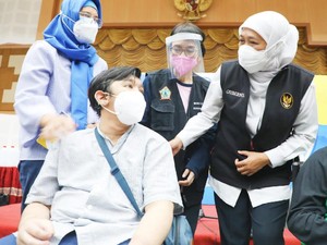 Khofifah Dorong Kesetaraan buat Disabilitas, Sediakan Loker Jadi ASN