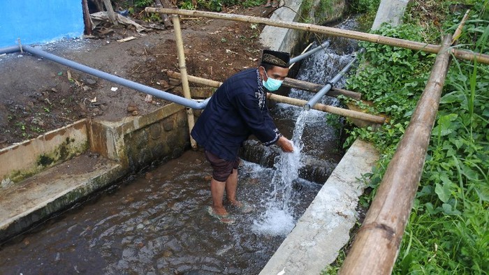 Ewindo ikut serta merealisasikan pembangunan pipa pengairan sepanjang 600 meter untuk mengairi lahan seluas 45 ha yang juga dimanfaatkan oleh 105 petani di Jember, Jawa Timur.