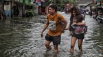 Jalan Lodan Ancol Lumpuh Gegara Banjir Rob