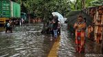 Jalan Lodan Ancol Lumpuh Gegara Banjir Rob