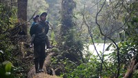 Danau Belibis merupakan salah satu tujuan wisata potensial di daerah tersebut. 