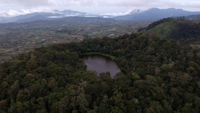 Jelajah Danau Belibis di Kaki Gunung Kerinci