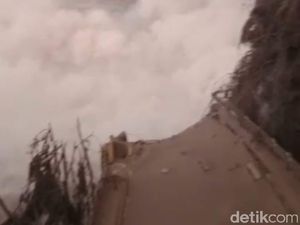 Banjir Lahar Semeru, Jembatan Penghubung Lumajang-Malang Putus