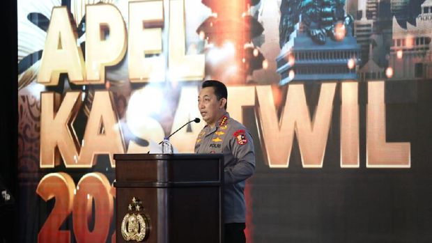 Kapolri Jenderal Listyo Sigit Prabowo memberikan pengarahan dalam Apel Kasatwil 2021 di Bali